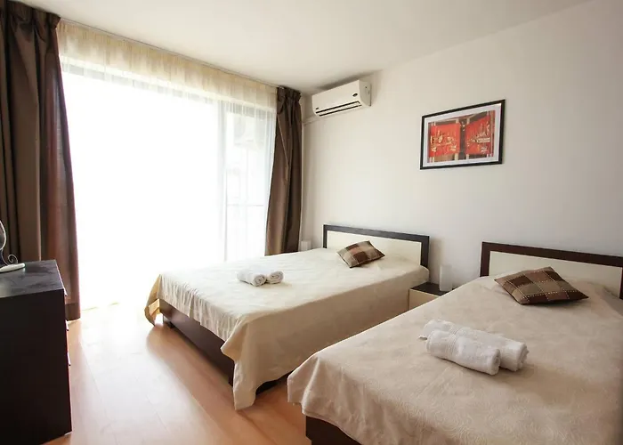 Seaside With 2 Bedrooms For Up To 5 Guests Lejlighed