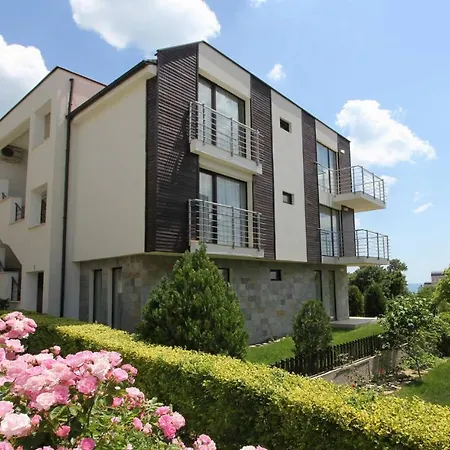 Seaside With 2 Bedrooms For Up To 5 Guests Apartment Slantschew brjag