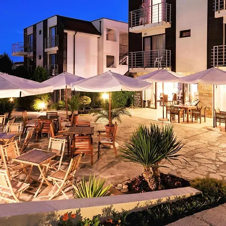 Seaside With 2 Bedrooms For Up To 5 Guests * Slantschew brjag