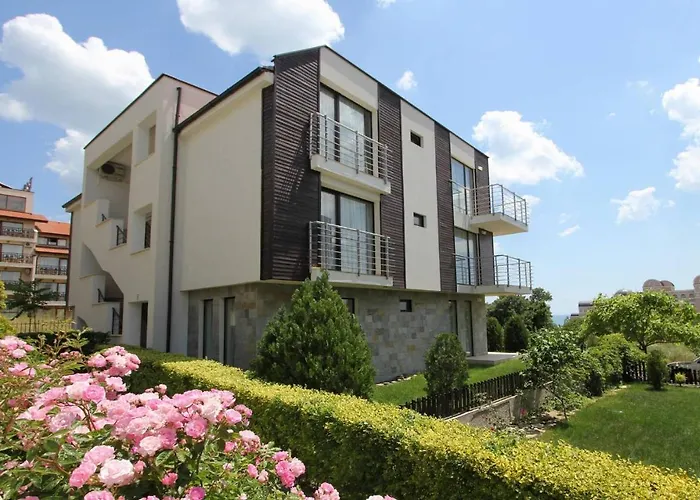 Seaside With 2 Bedrooms For Up To 5 Guests Апартамент Слънчев бряг