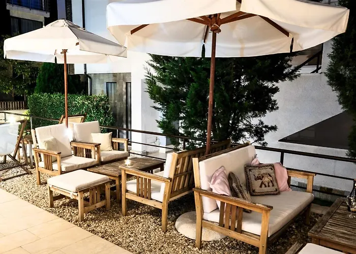 Seaside With 2 Bedrooms For Up To 5 Guests *