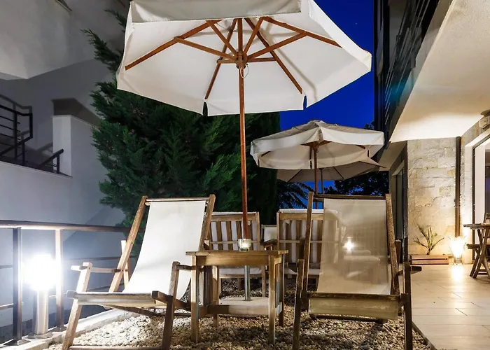 Seaside With 2 Bedrooms For Up To 5 Guests * Слънчев бряг