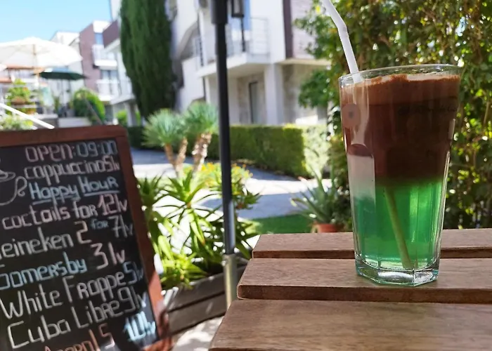 Апартамент Seaside With 2 Bedrooms For Up To 5 Guests Слънчев бряг